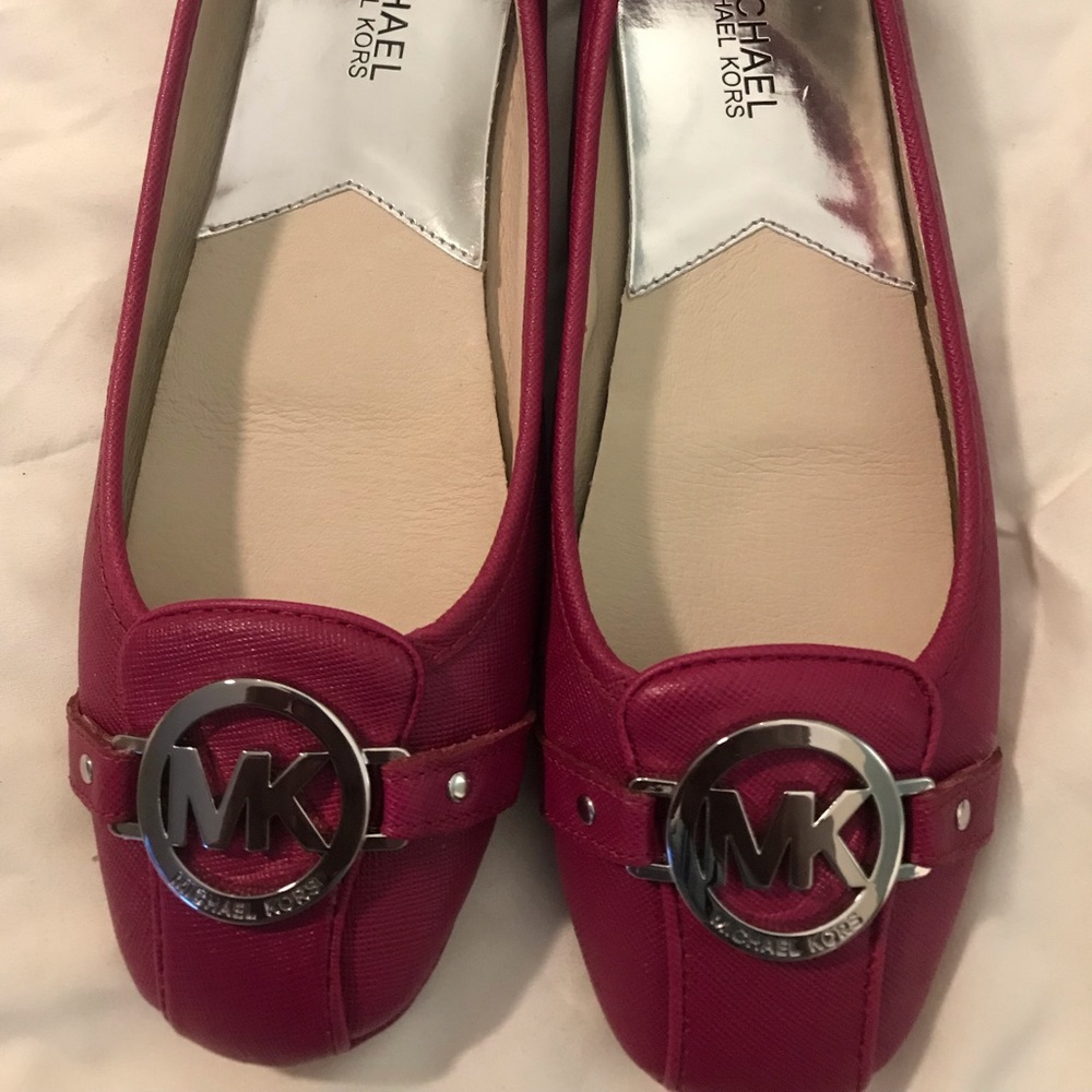 Micheal Kors Hot Pink Flats Size 8.5